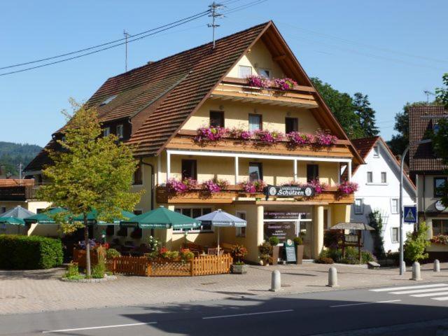 Hotel-Restaurant Gasthof Zum Schuetzen Баїрсбронн Екстер'єр фото