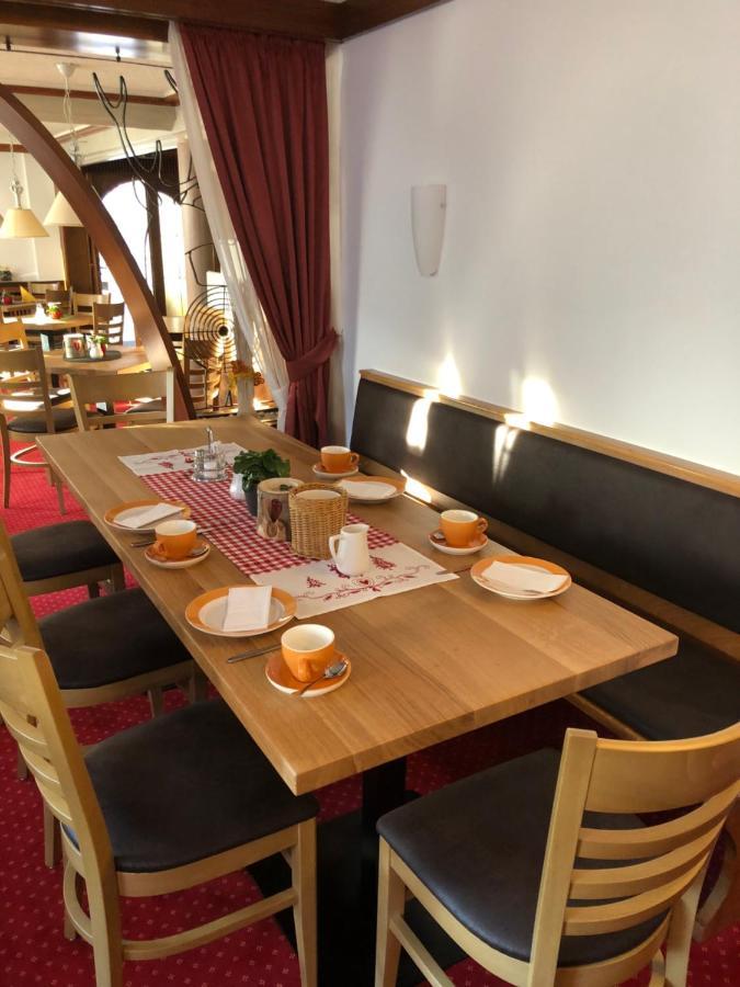 Hotel-Restaurant Gasthof Zum Schuetzen Баїрсбронн Екстер'єр фото